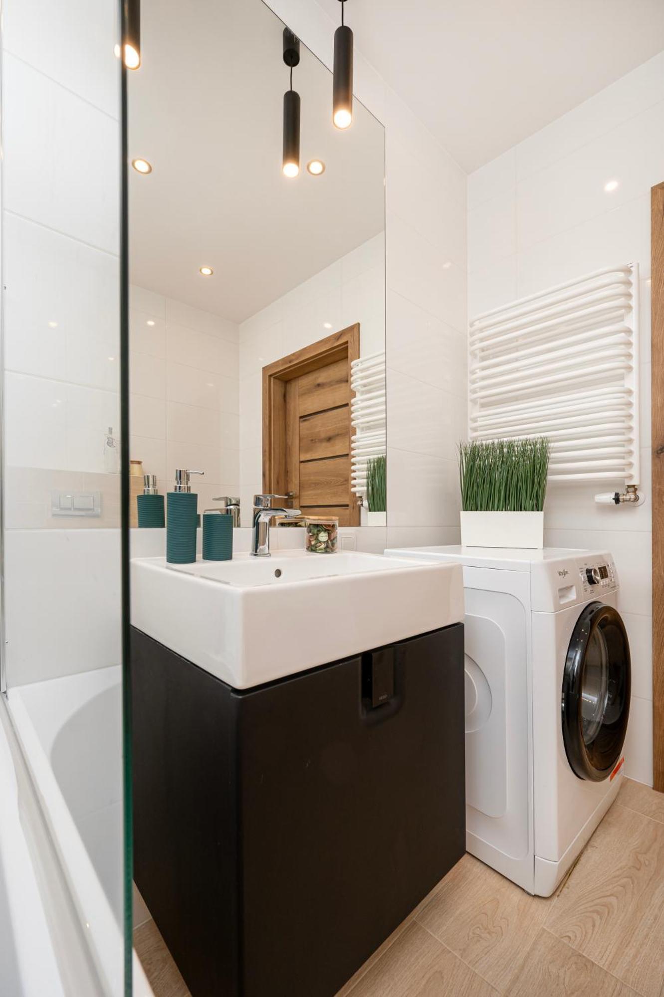 Manufaktura Residence - Apartamenty Prestiz Z Garazem Podziemnym I Dwoma Lazienkami Лодз Екстериор снимка