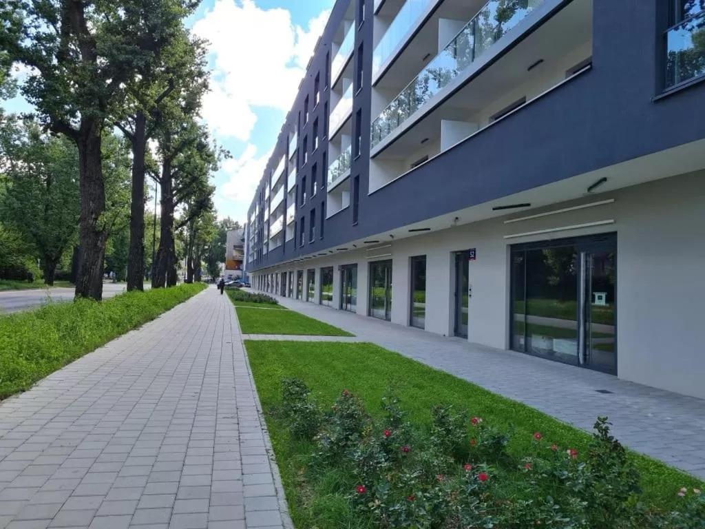 Manufaktura Residence - Apartamenty Prestiz Z Garazem Podziemnym I Dwoma Lazienkami Лодз Екстериор снимка