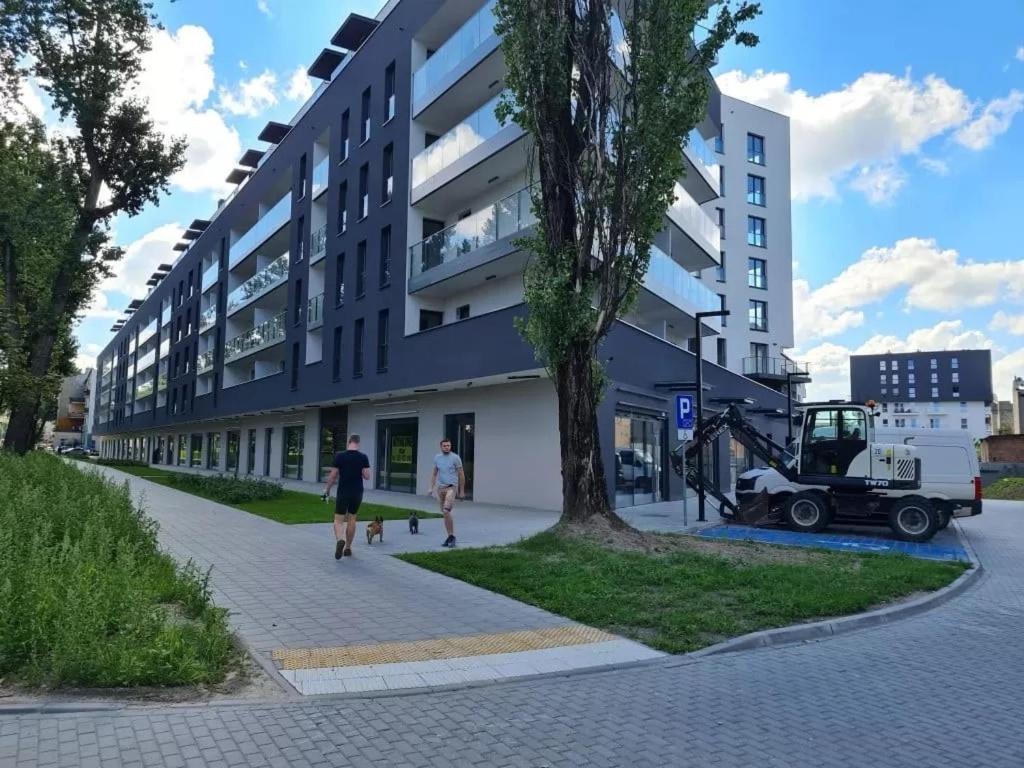 Manufaktura Residence - Apartamenty Prestiz Z Garazem Podziemnym I Dwoma Lazienkami Лодз Екстериор снимка